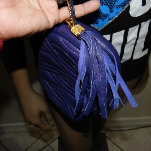 L J SIMONE QUILTED LEATHER BAG. LIKE NEW - Picture 10 of 11